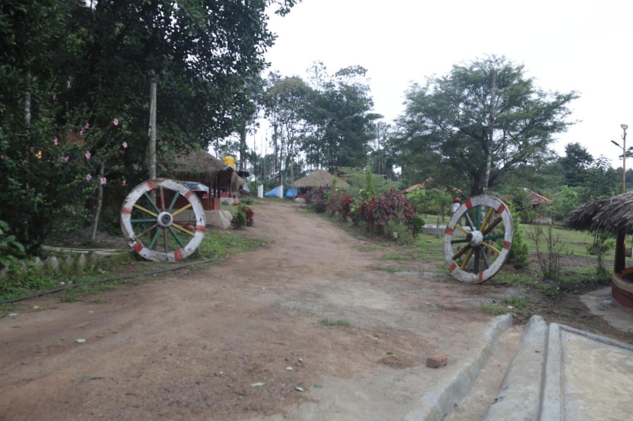 Stoneage Resort Sakleshpur Exterior photo